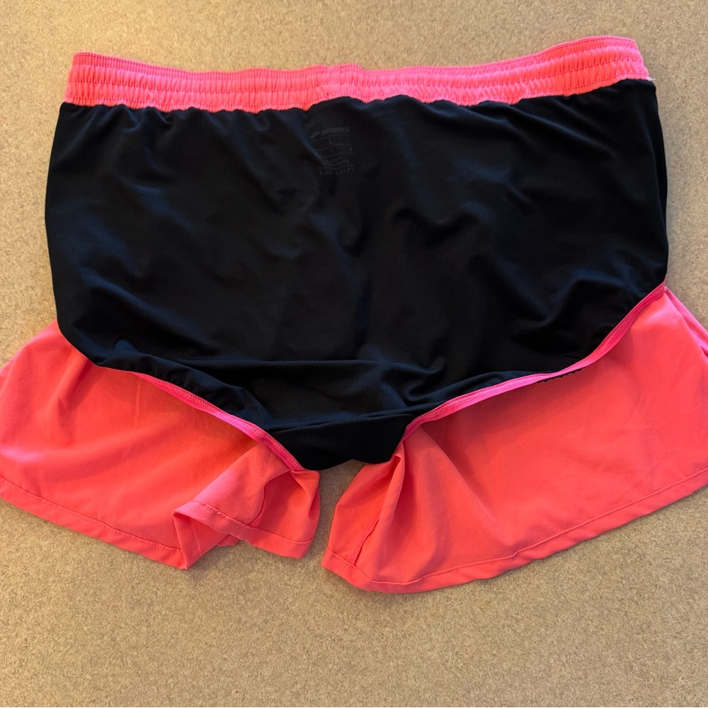 Brooks Coral Running Shorts - Picture 3 of 7